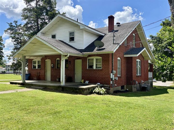 Property Photo: 507/509 E Main Street KY 42141