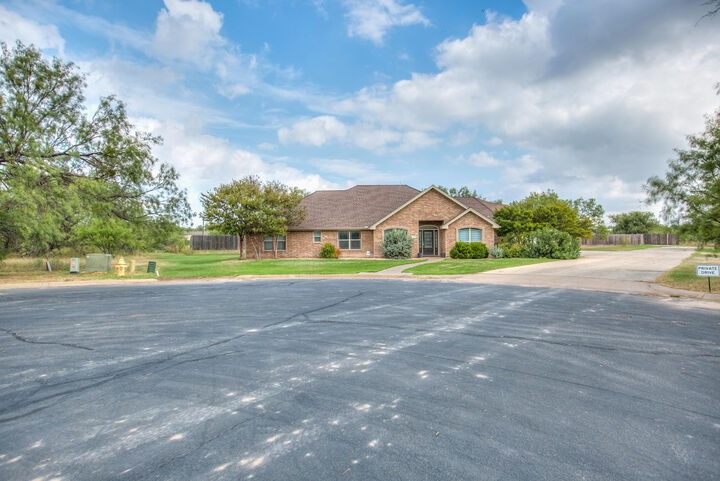 Property Photo: 4314 Riverfalls Court TX 76903