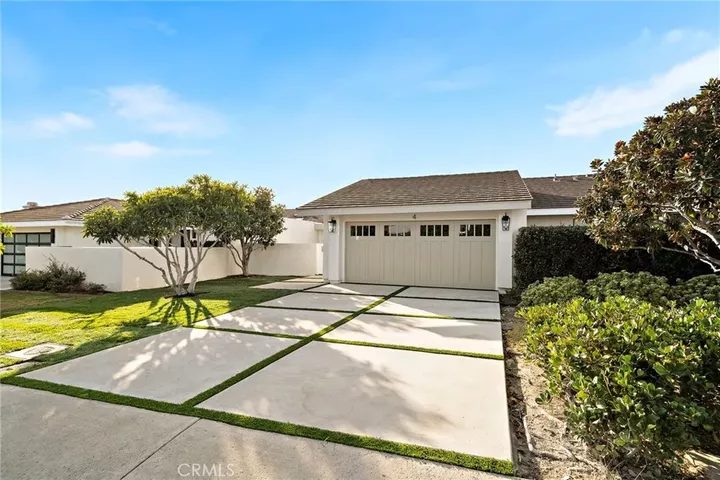 Property Photo:  4 Skysail  CA 92625 