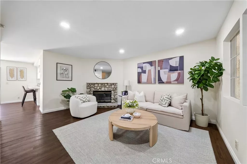 Property Photo:  15365 Woodruff 8  CA 90706 