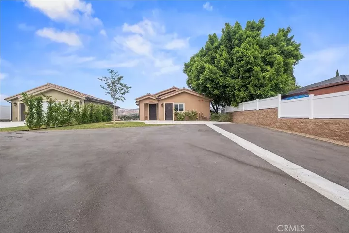 Property Photo:  12511 N Haleh Lane  CA 91342 