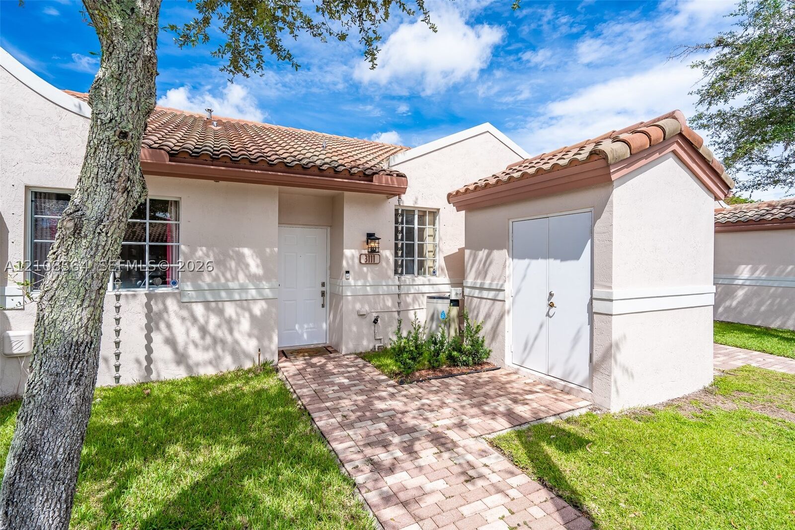 Property Photo:  3111 NW 86th Ave  FL 33351 
