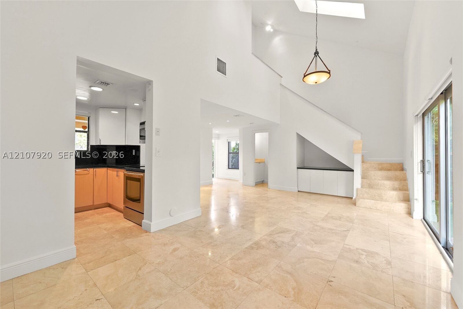 Property Photo: 3062 Shipping Ave 3062 FL 33133