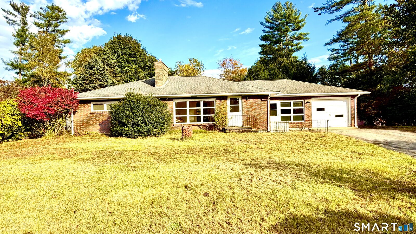 Property Photo:  7 June Avenue South  CT 06277 