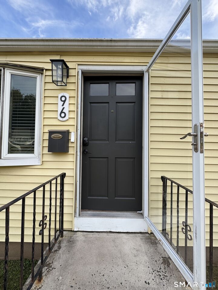 Property Photo:  96 Country Club Road  CT 06053 