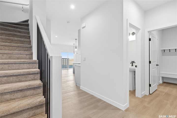 Property Photo:  141 Emma Crescent  SK S7V 2T1 