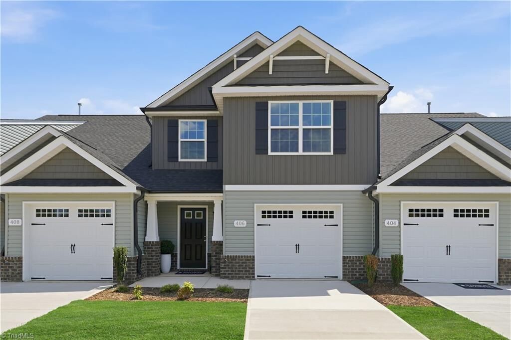Property Photo:  205 Highlander Terrace  NC 27298 