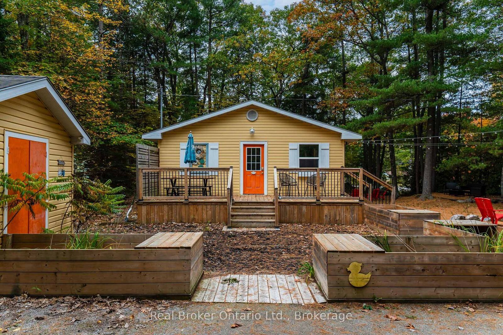 Property Photo:  1326 Tiny Beaches Road N  ON L9M 0H3 