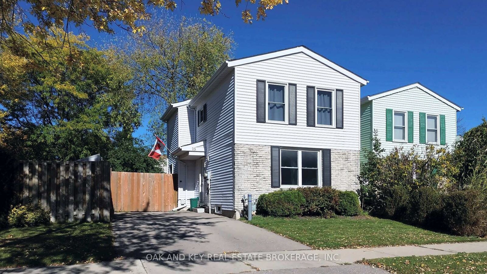 Property Photo:  25 Timberlane Crescent  ON N2N 1T5 