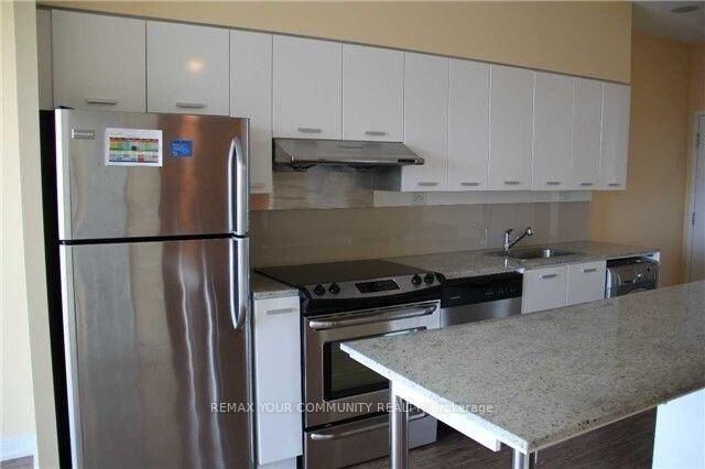 Property Photo:  29 Singer Court 2812  ON M2K 0B3 