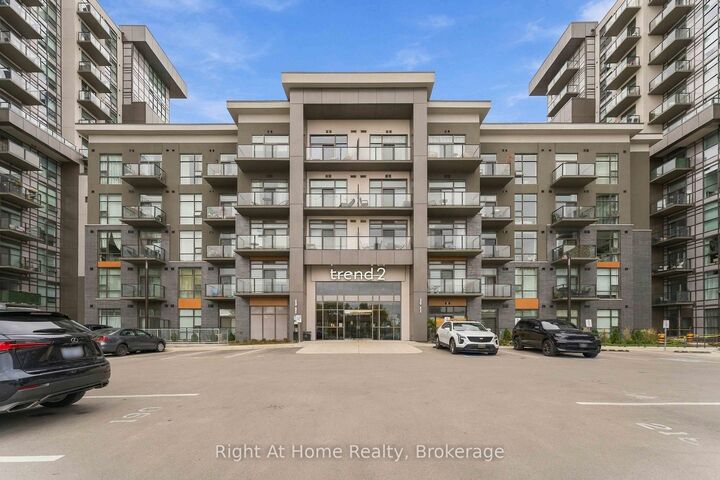Property Photo:  460 Dundas Street E 321  ON L8B 2A5 