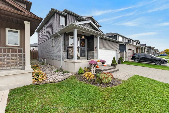 Property Photo:  376 Beech Street  ON N0M 2J0 
