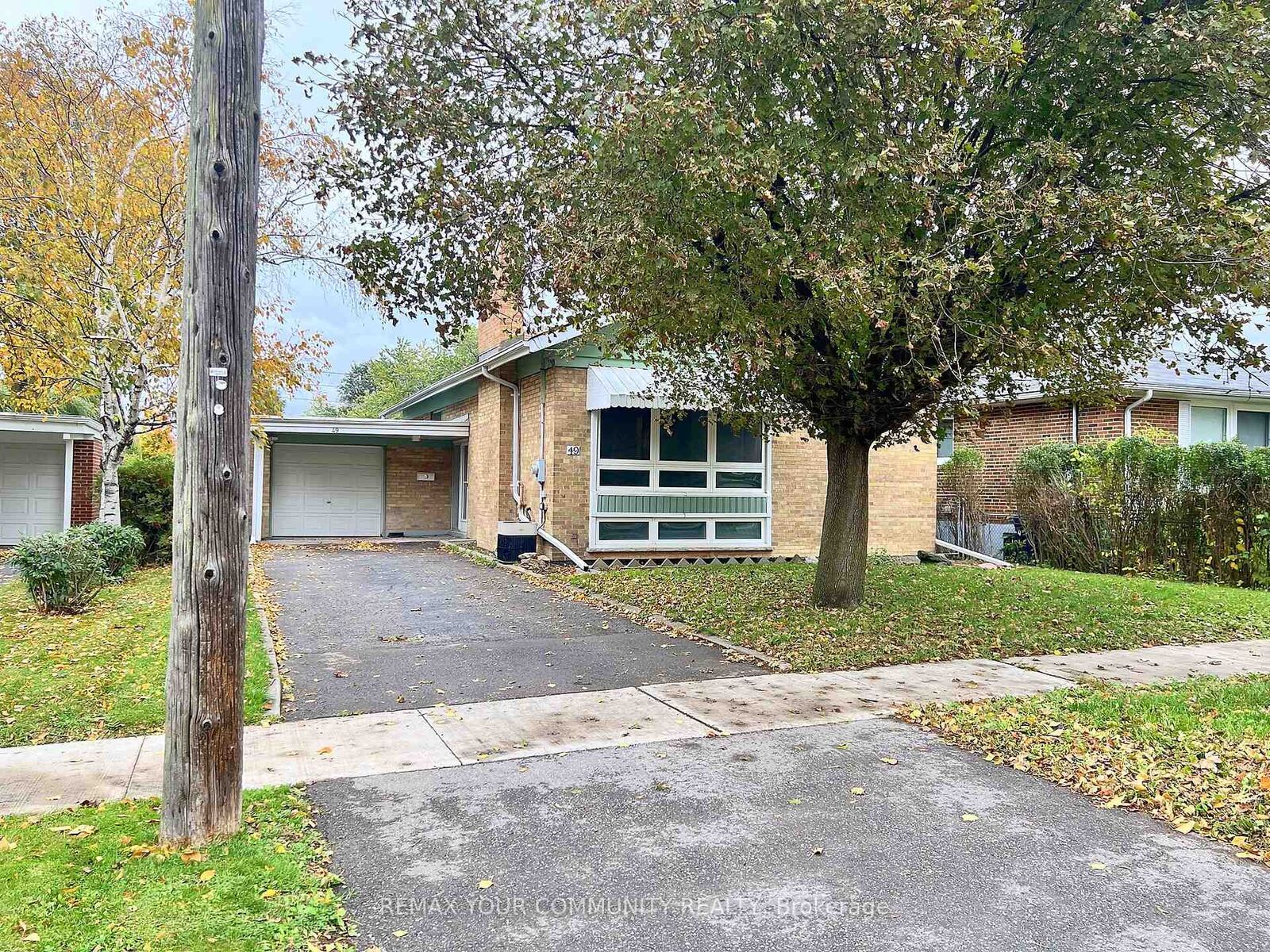 Property Photo:  49 Tedford Drive  ON M1R 1M2 