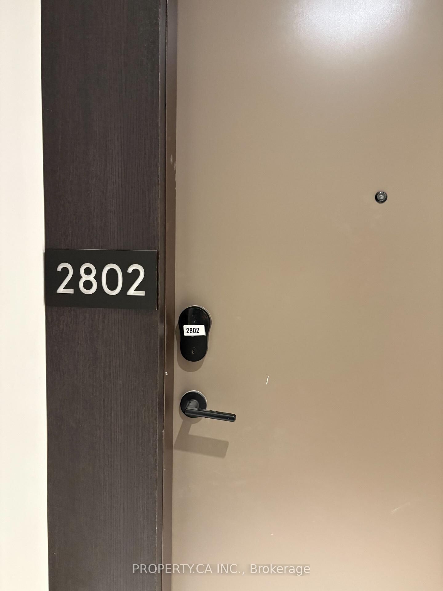 Property Photo:  4015 The Exchange Street 2802  ON L5B 0N9 
