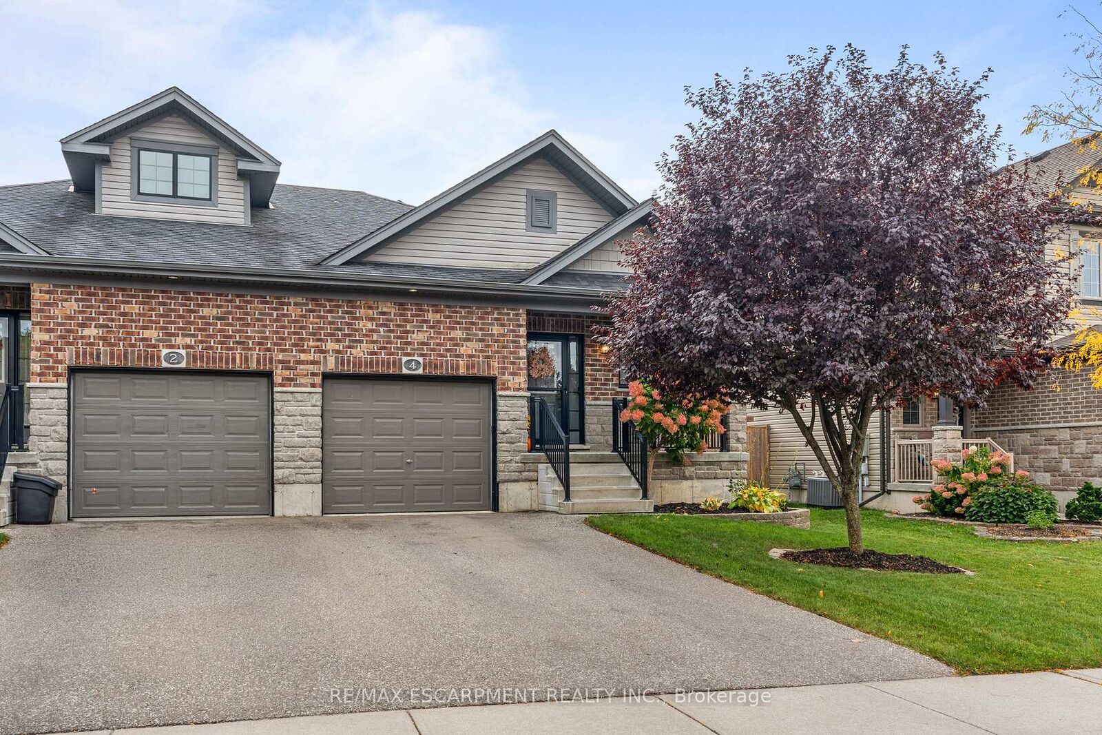 Property Photo:  4 Basswood Road  ON N3Y 0C7 