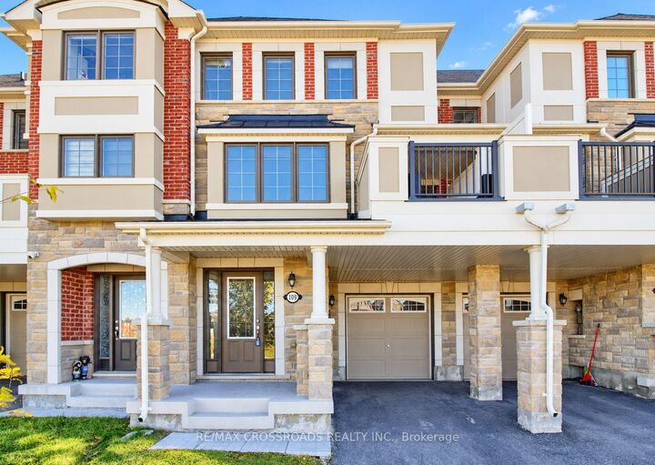 Property Photo:  109 McAlister Avenue  ON L4S 0L2 