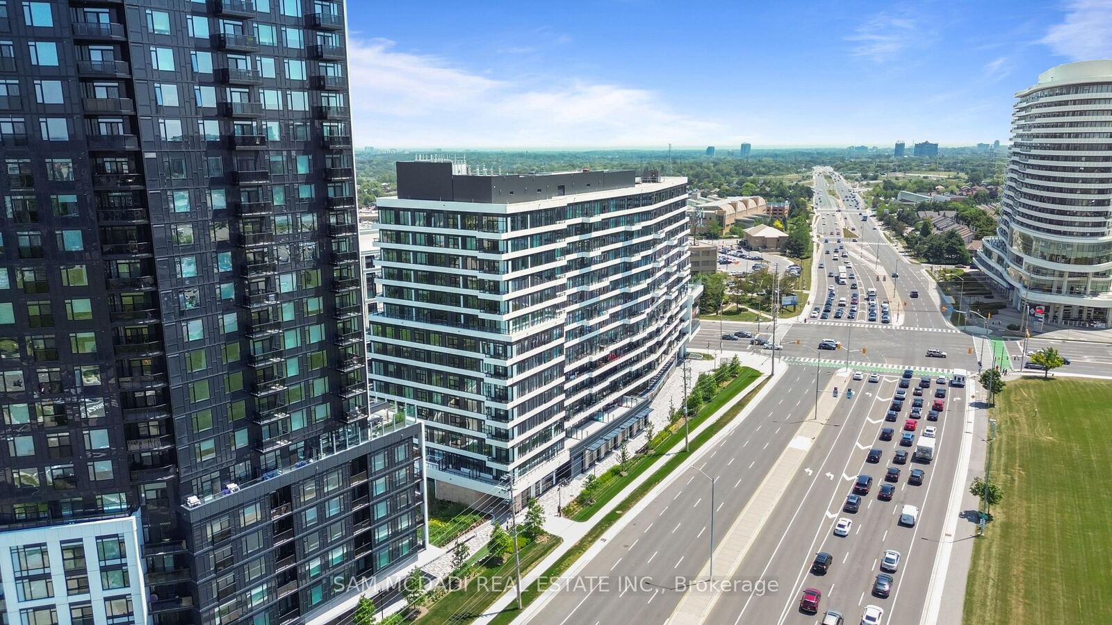 Property Photo:  2485 Eglinton Avenue W 1222  ON L5M 2V8 