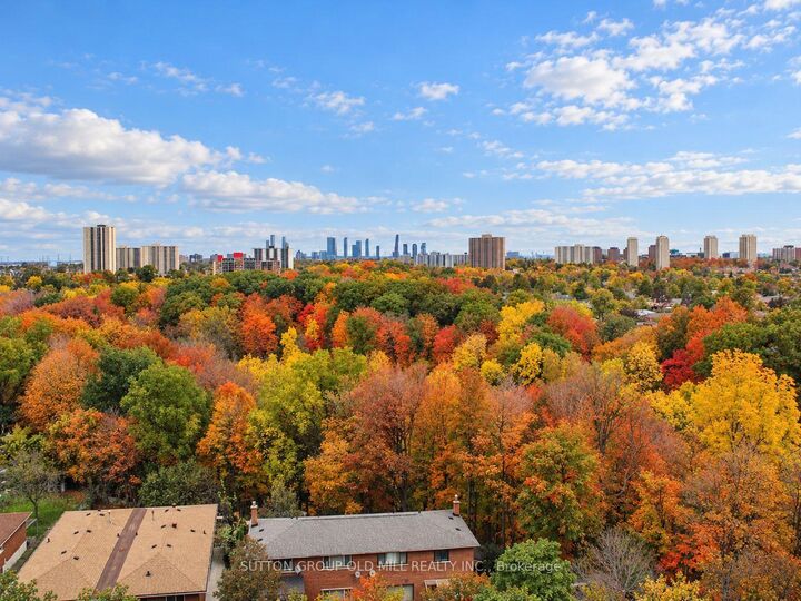 Property Photo:  235 Grandravine Drive 1105  ON M3N 1J2 