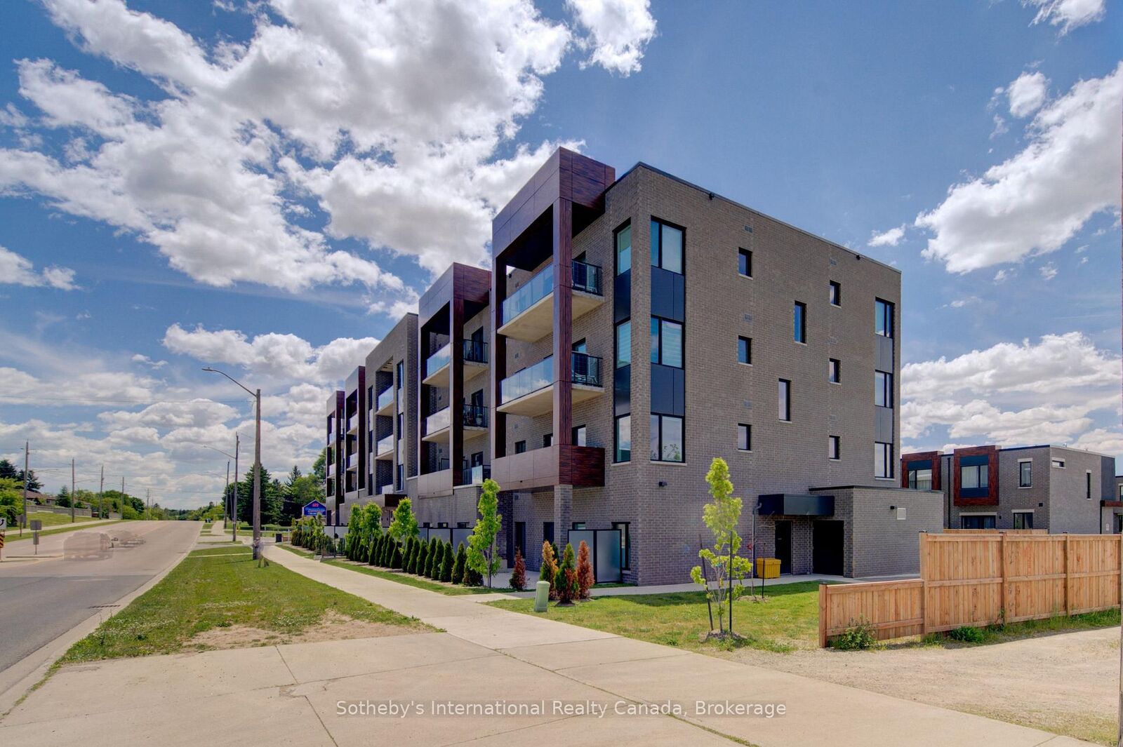 Property Photo:  408 Dundas Street S 402  ON N1R 8H7 