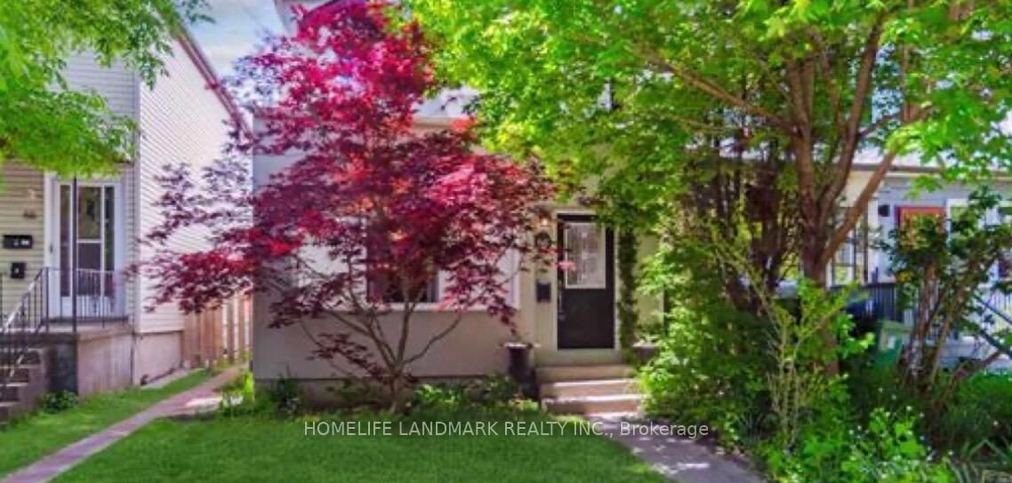 Property Photo:  68 Hastings Avenue  ON M4L 2L2 
