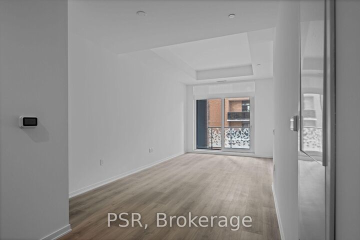 Property Photo:  101 Roehampton Avenue 913  ON M4P 2W2 