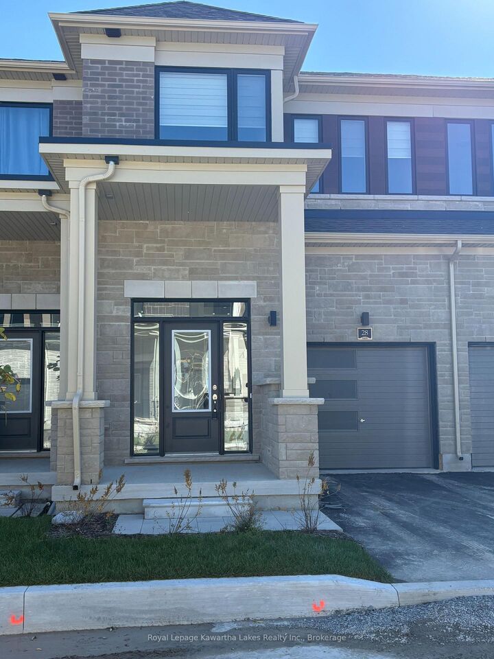Property Photo:  28 Ingle Way  ON K9V 0T5 