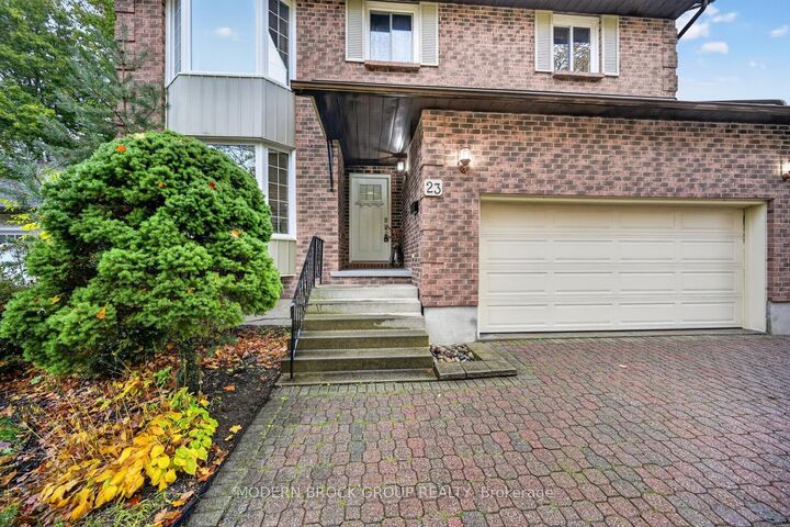 Property Photo: 23 Cambridge Crescent ON K6V 6L7