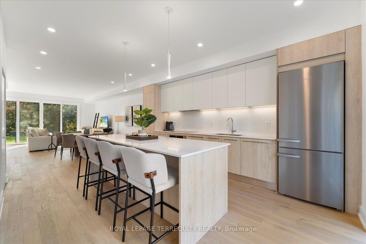 Property Photo:  37 Rockmount Crescent  ON P1P 0A6 