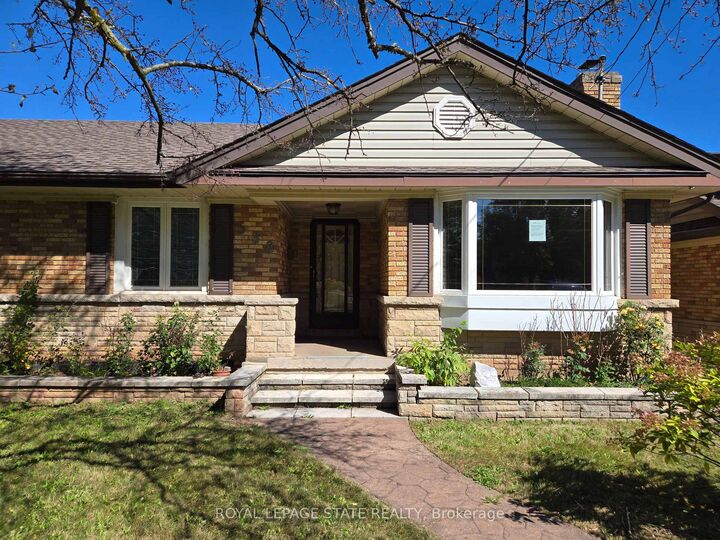 Property Photo: 538 Main Street W ON L3M 1T8
