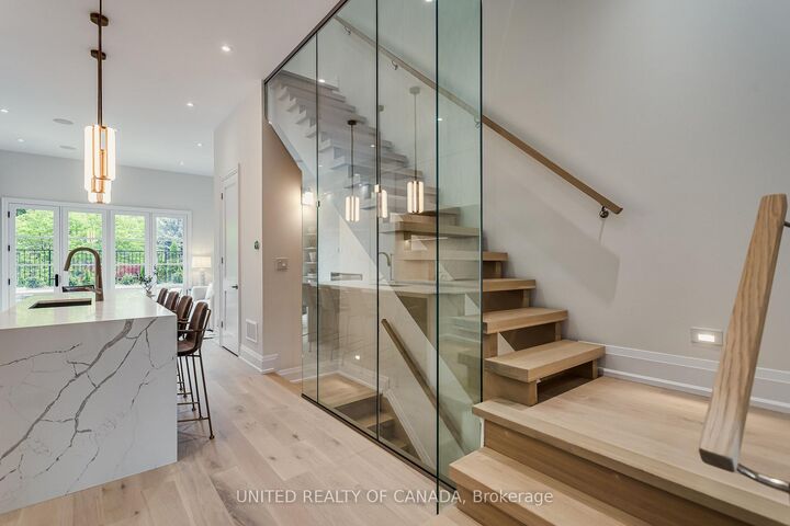 Property Photo:  1177 Avenue Road  ON M5N 2G2 