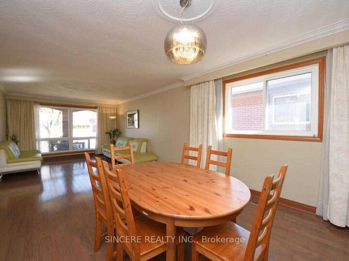 Property Photo:  39 Kathrose Drive  ON M2J 3P4 