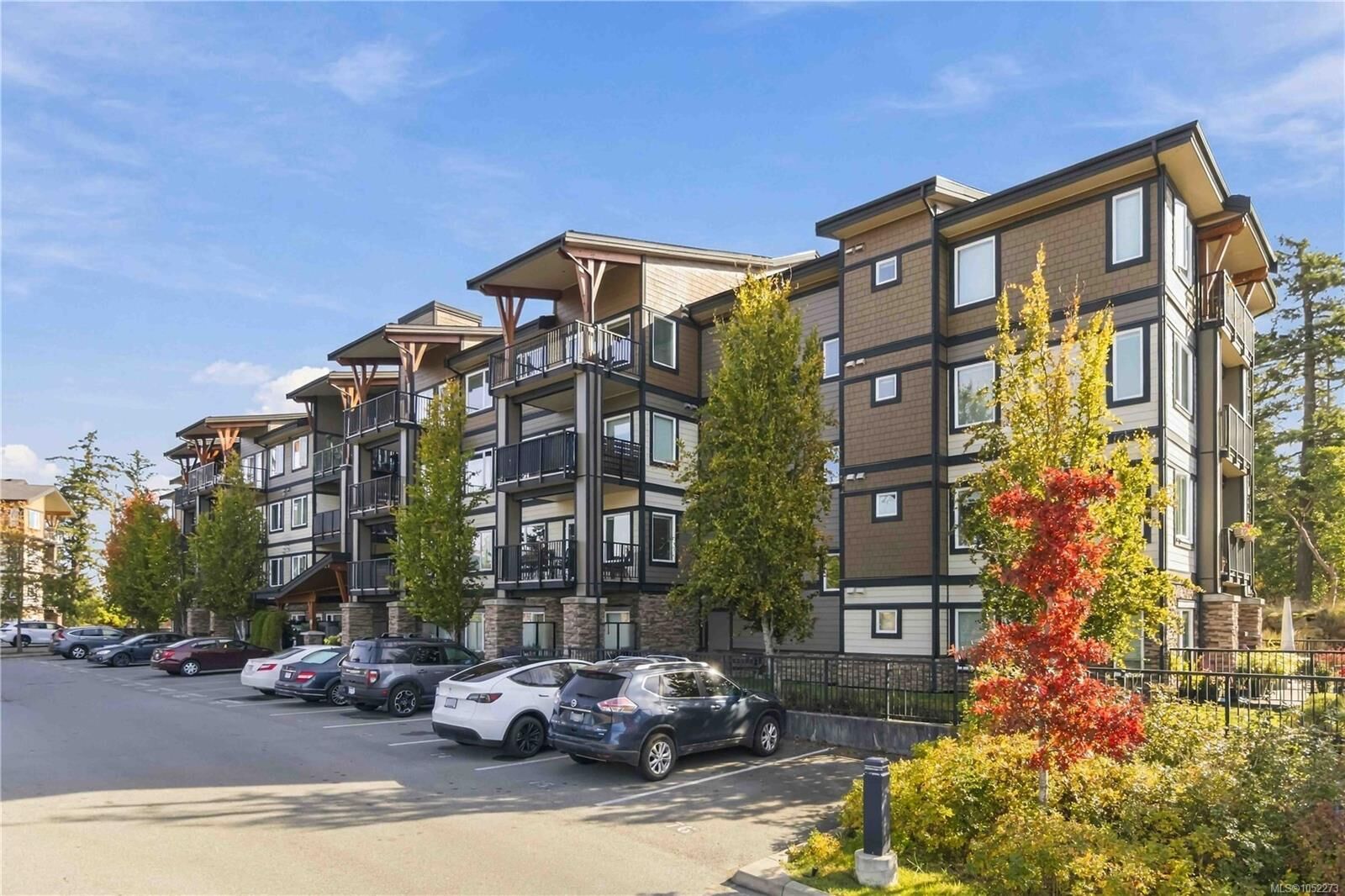 Photo de la propriété:  286 Wilfert Rd #204  BC V9C 1A3 