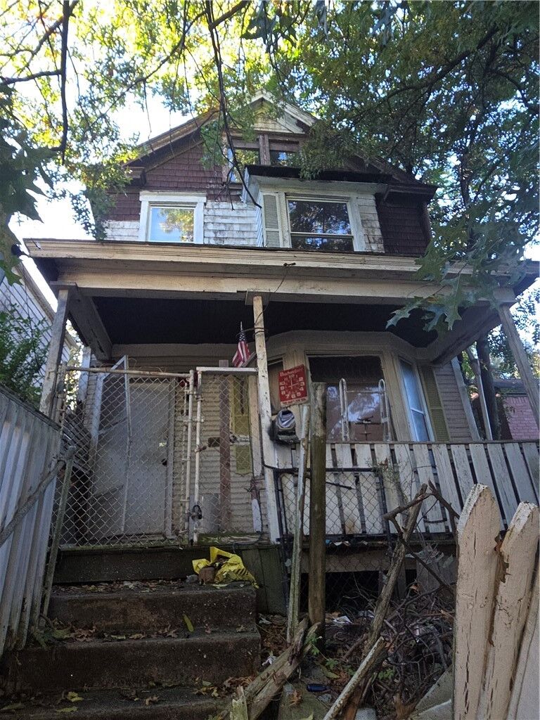 Property Photo: 1740 Wesley St PA 15221