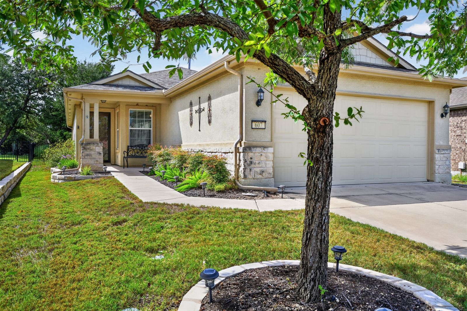 Property Photo:  607 Salado Creek Lane  TX 78633 