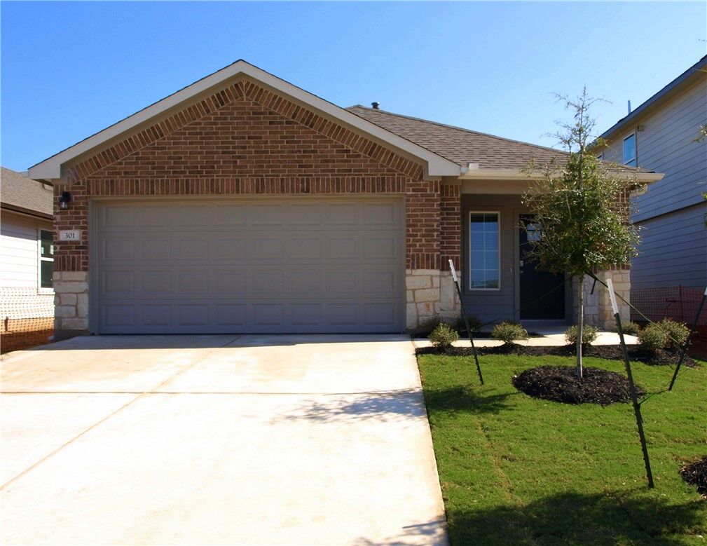Property Photo:  301 Hamilton Pool Lane  TX 78602 