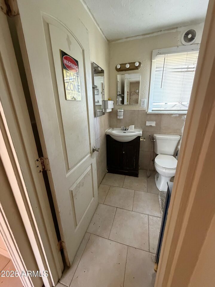 Property Photo:  2230 W Morten Avenue  AZ 85021 