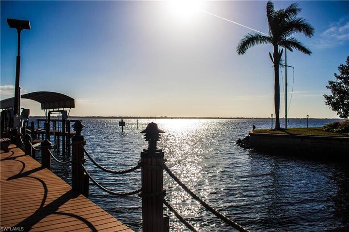 Property Photo: 1757 Seafan Cir FL 33903