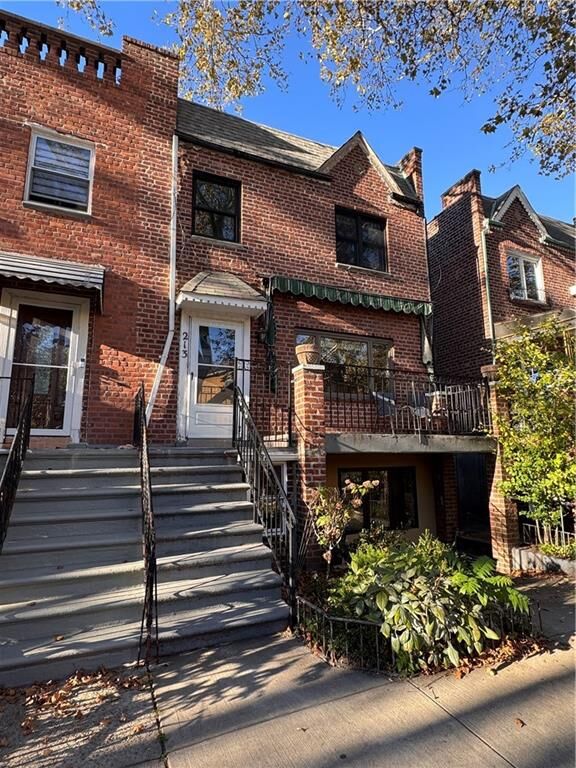 Property Photo:  213 Ryder Avenue  NY 11230 