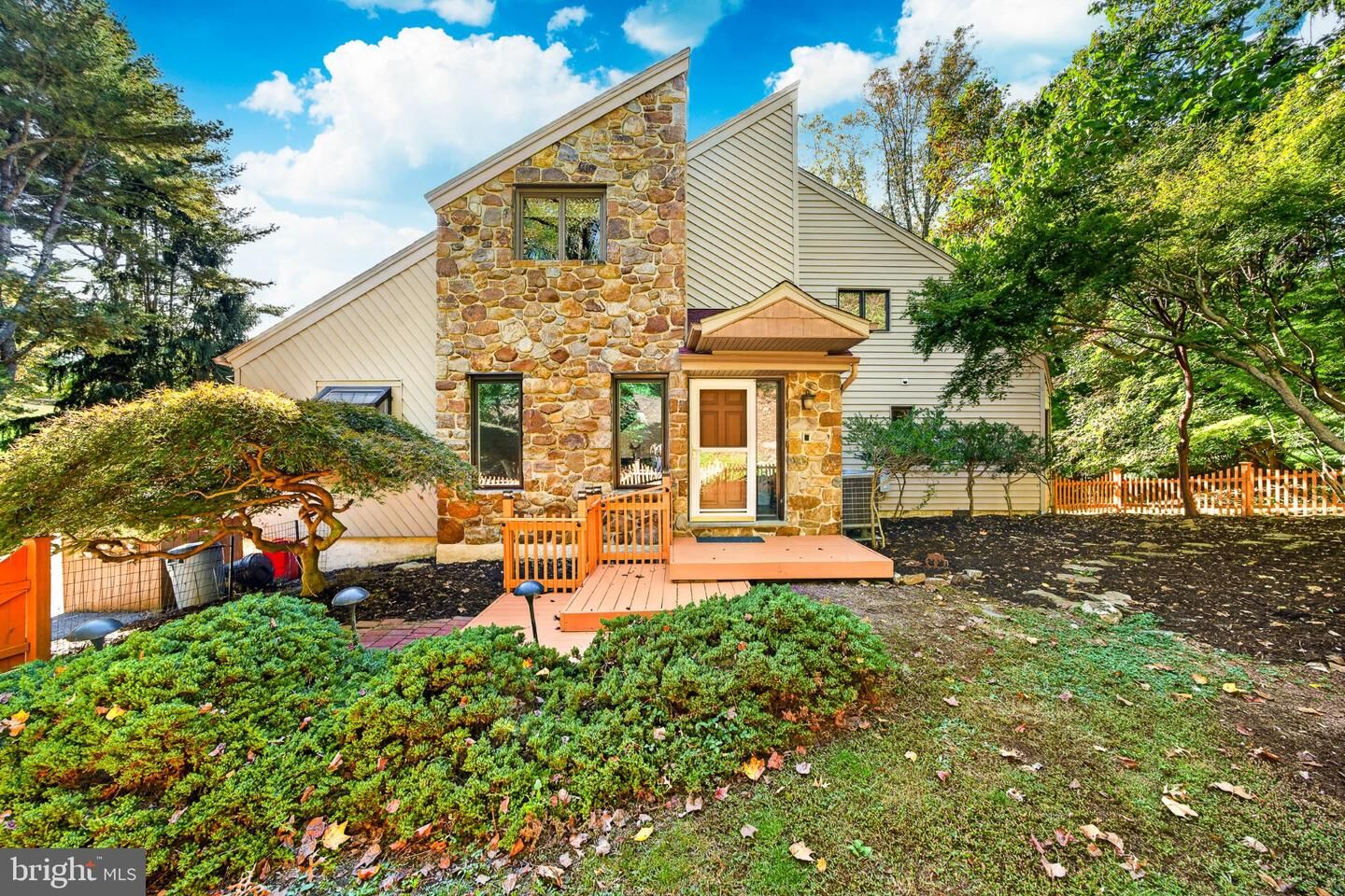 Property Photo: 1461 Overhill Road PA 19382