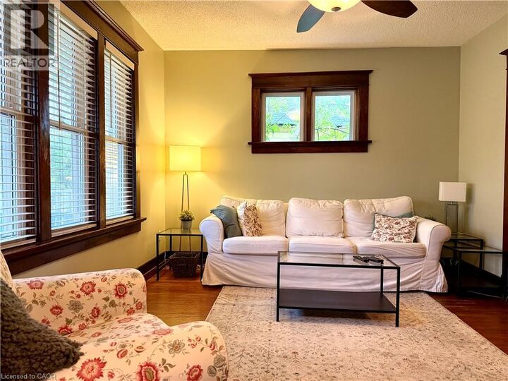 Property Photo:  80 Union Street East  ON N2J 1C2 