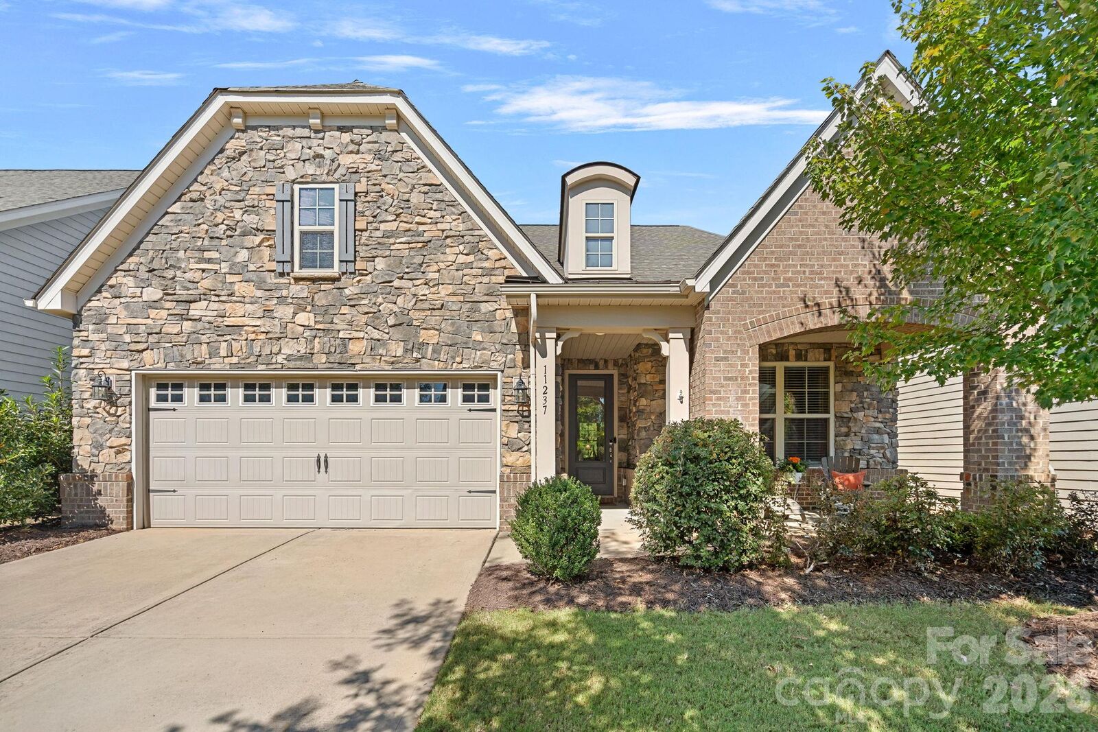 Property Photo:  11237 Black Brant Lane  NC 28278 
