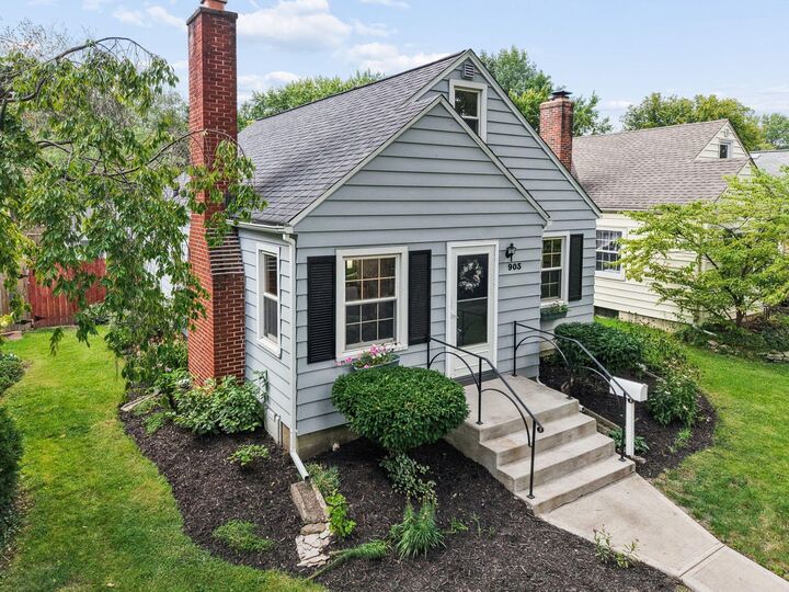 Property Photo:  903 Chelsea Avenue  OH 43209 