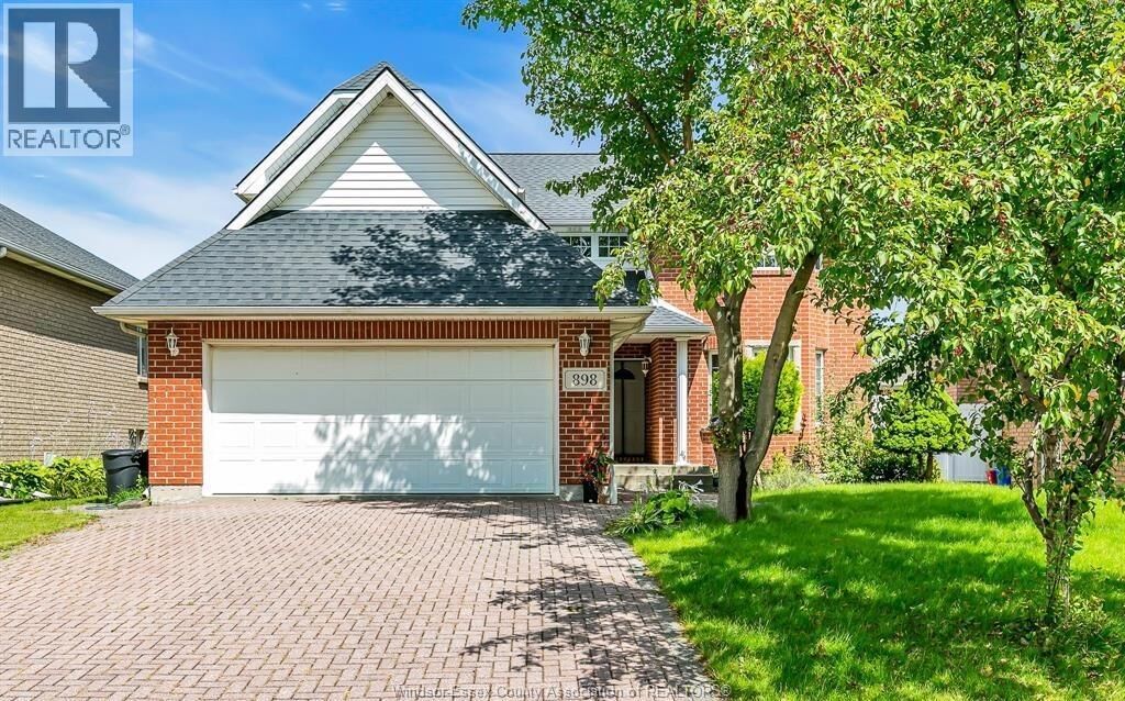 Property Photo: 898 Hacienda Court ON N9G 2T1