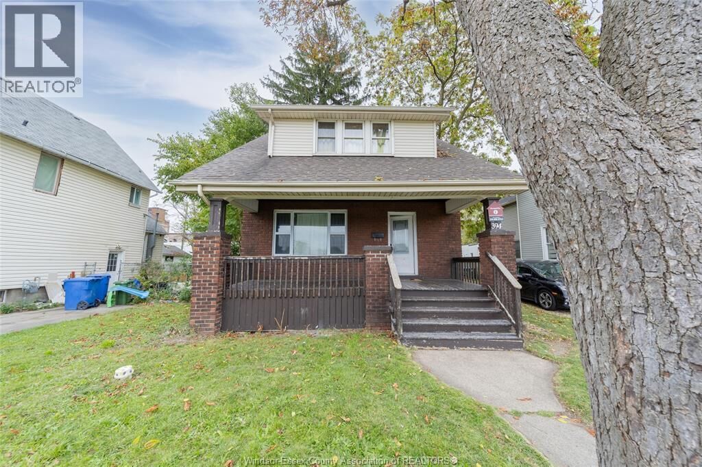 Property Photo:  394 Crawford Avenue  ON N9A 5C4 