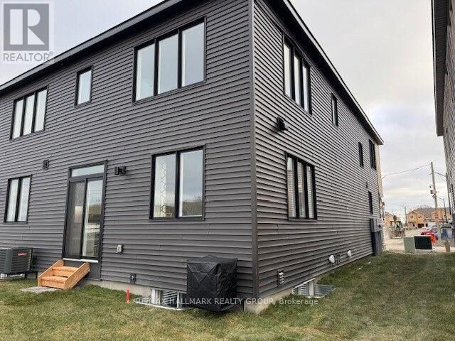 Property Photo: 521 Galanthus Walk ON K2W 0N3