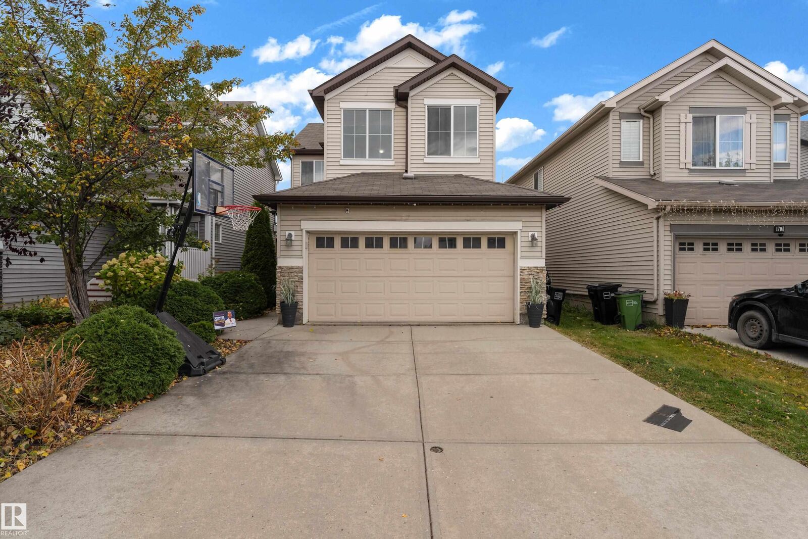 Property Photo:  1710 63A Street SW  AB T6X 0R8 