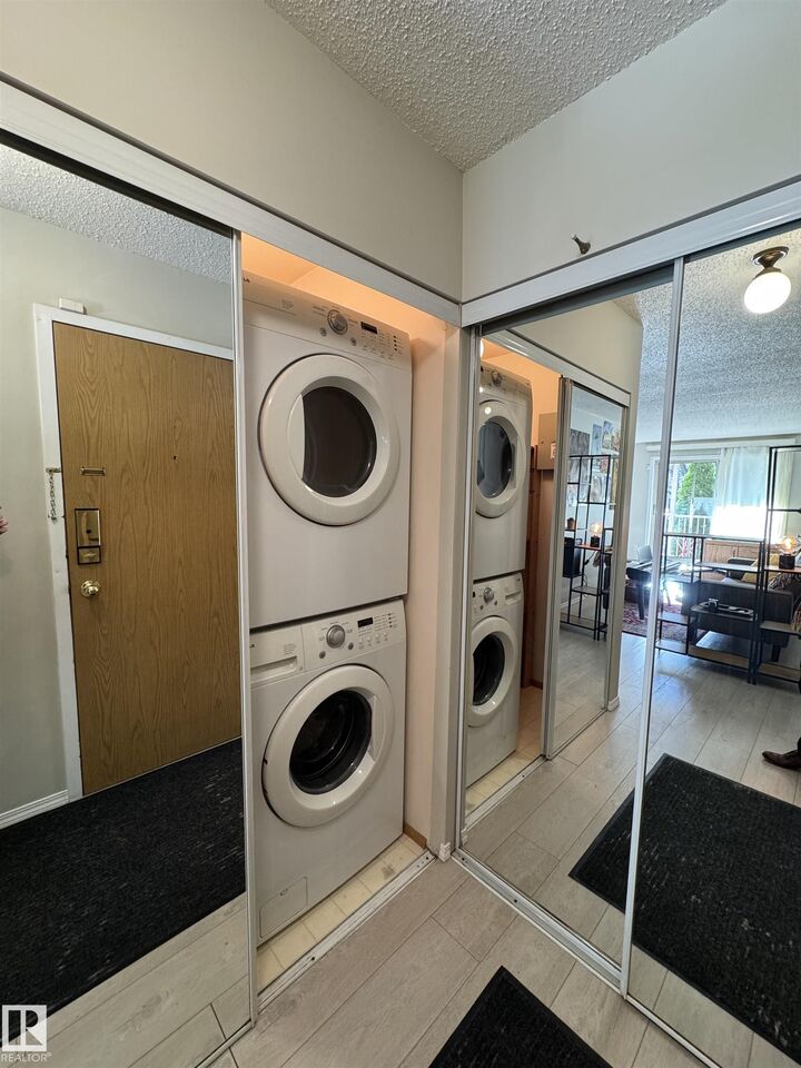 Property Photo:  10732 86 Avenue NW 201  AB T6E 2M9 