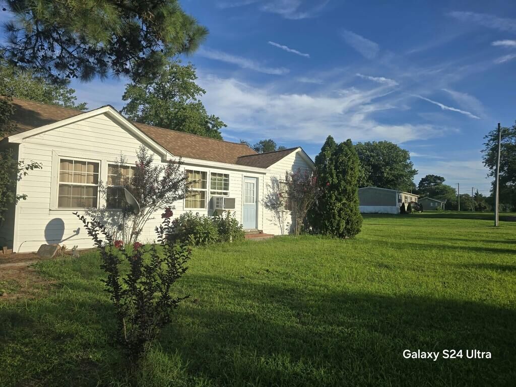 Property Photo: 8053 Fleming VA 23415