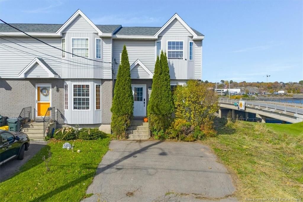 Property Photo:  193 King St West  NB E2M 1S7 