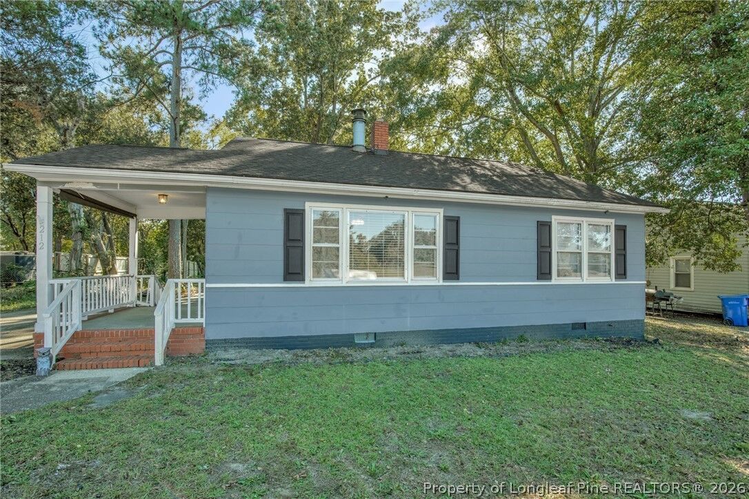 Property Photo:  212 Eastwood Avenue  NC 28301 